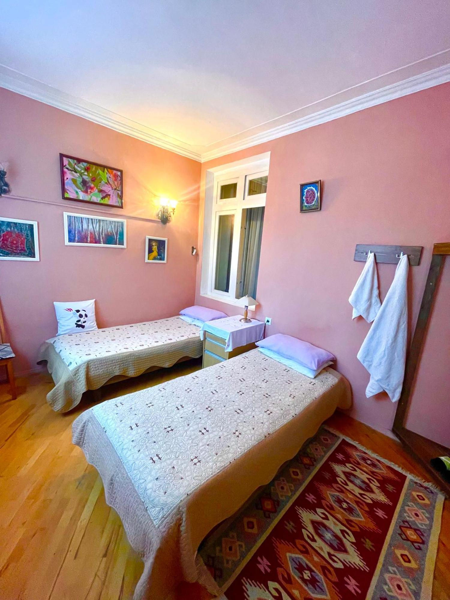 My Home Guest House Baku Bagian luar foto